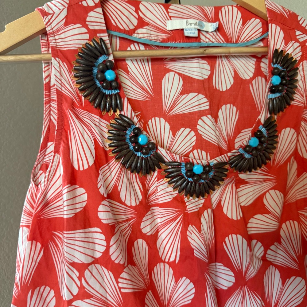 Boden Sleeveless Top Floral Beaded Neckline Coral White Cotton Blouse Size US 10 - Picture 3 of 8